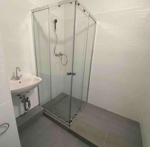 Apartment Schöne 2 Mit Bad Und Küche Self- Check-in *