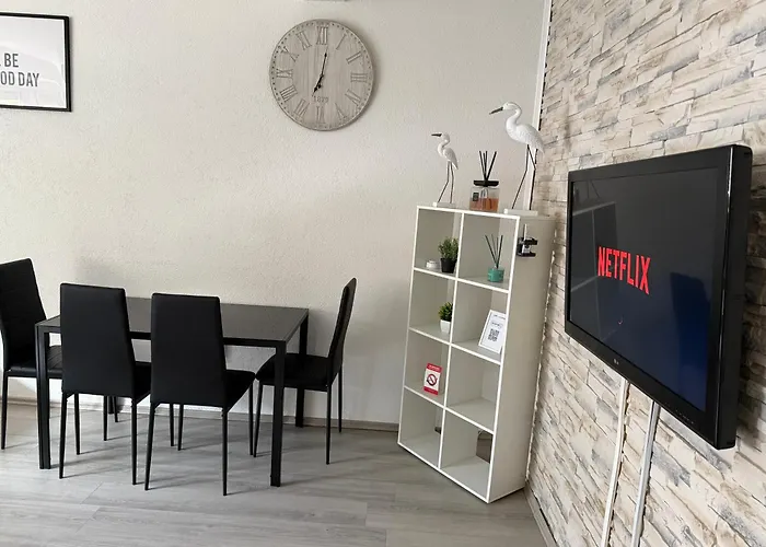 Schöne 2 Mit Bad Und Küche Self- Check-in Apartment *